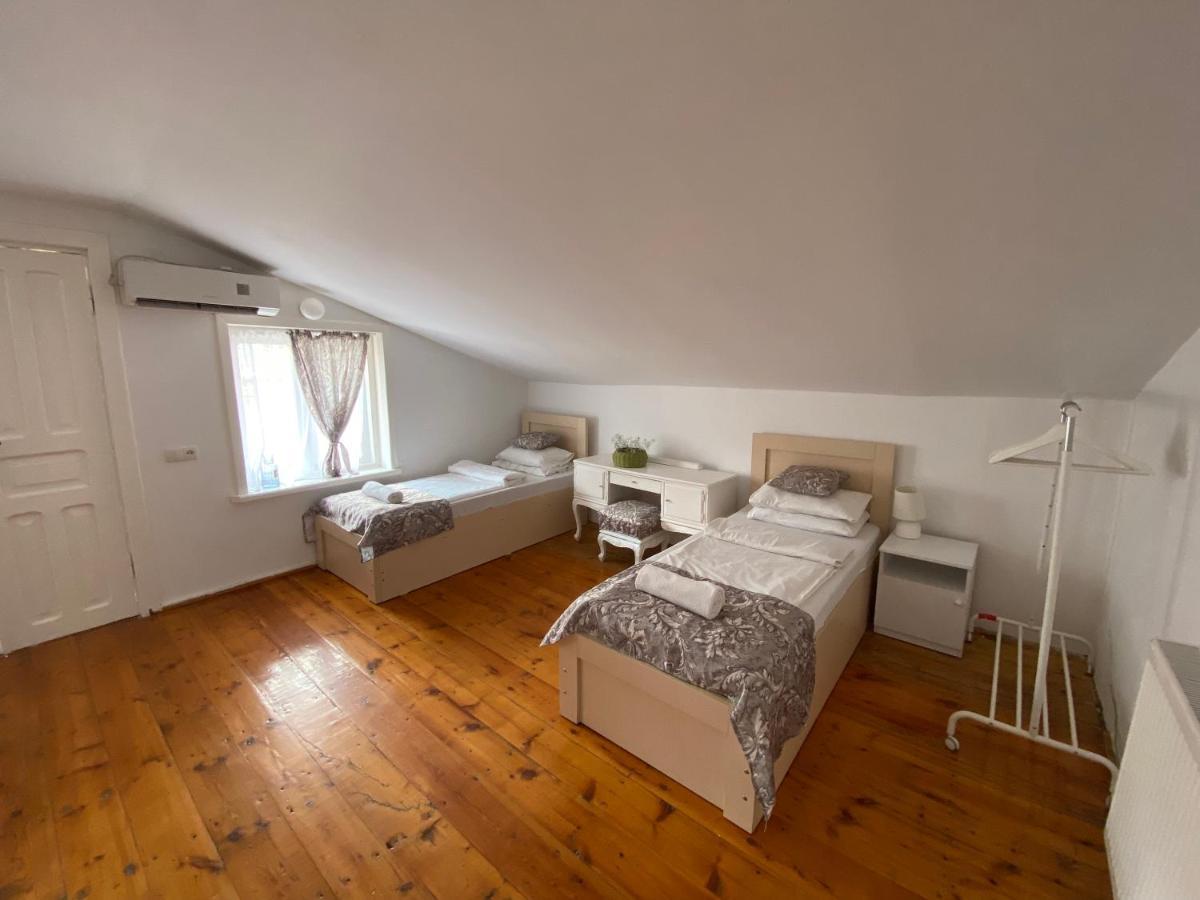 Aloft House Hotel Kutaisi Bagian luar foto
