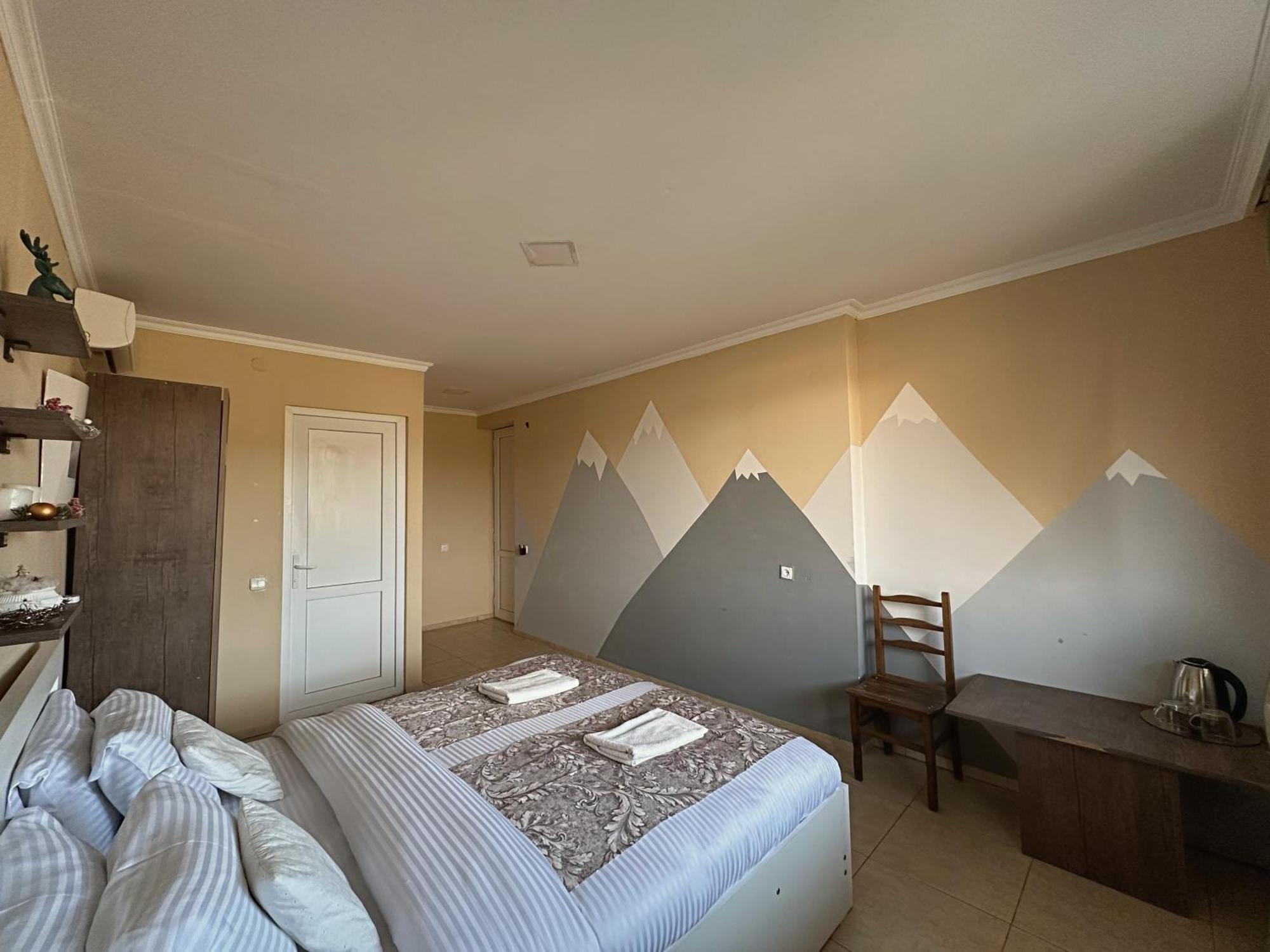 Aloft House Hotel Kutaisi Bagian luar foto