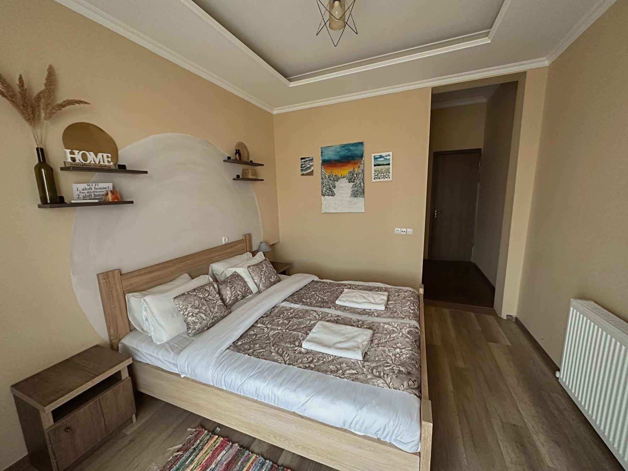 Aloft House Hotel Kutaisi Bagian luar foto