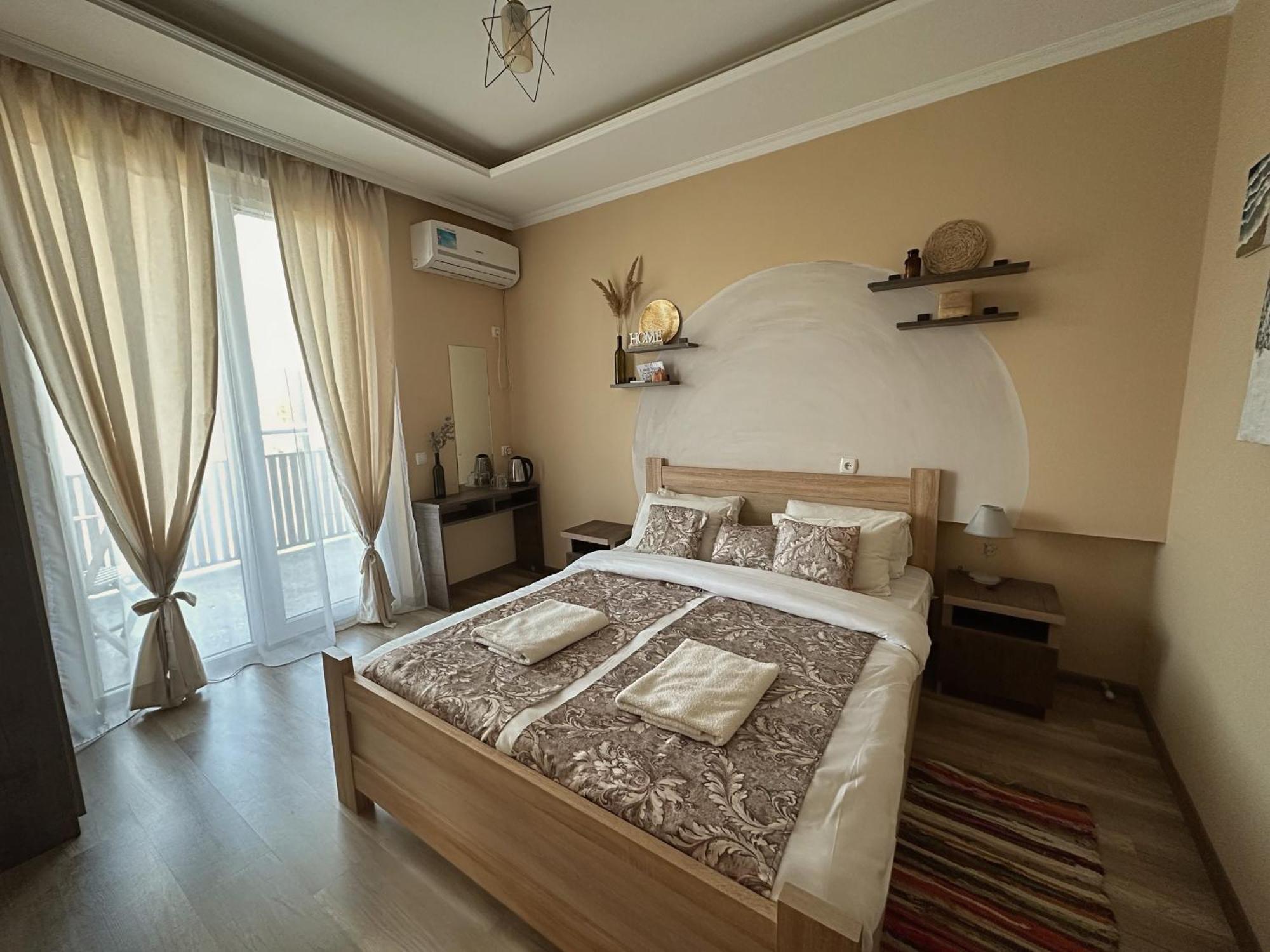 Aloft House Hotel Kutaisi Bagian luar foto